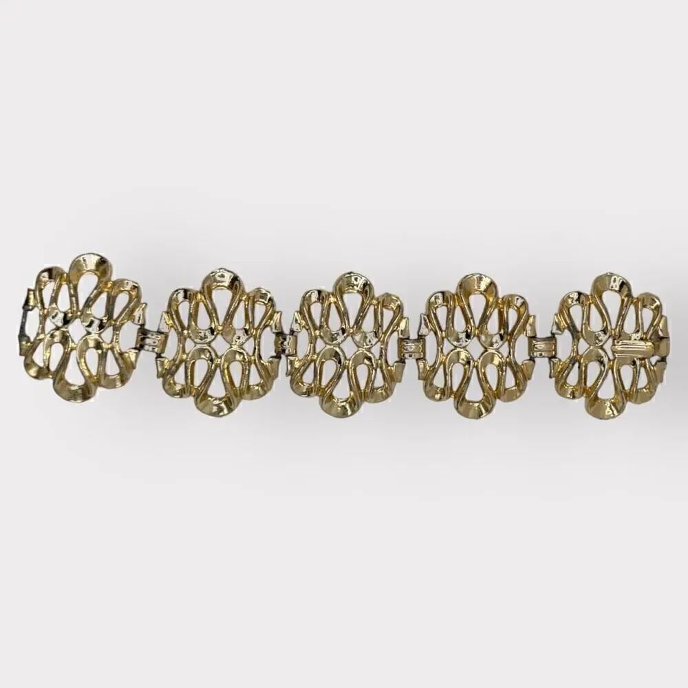 Vintage Gold toned chain bracelet